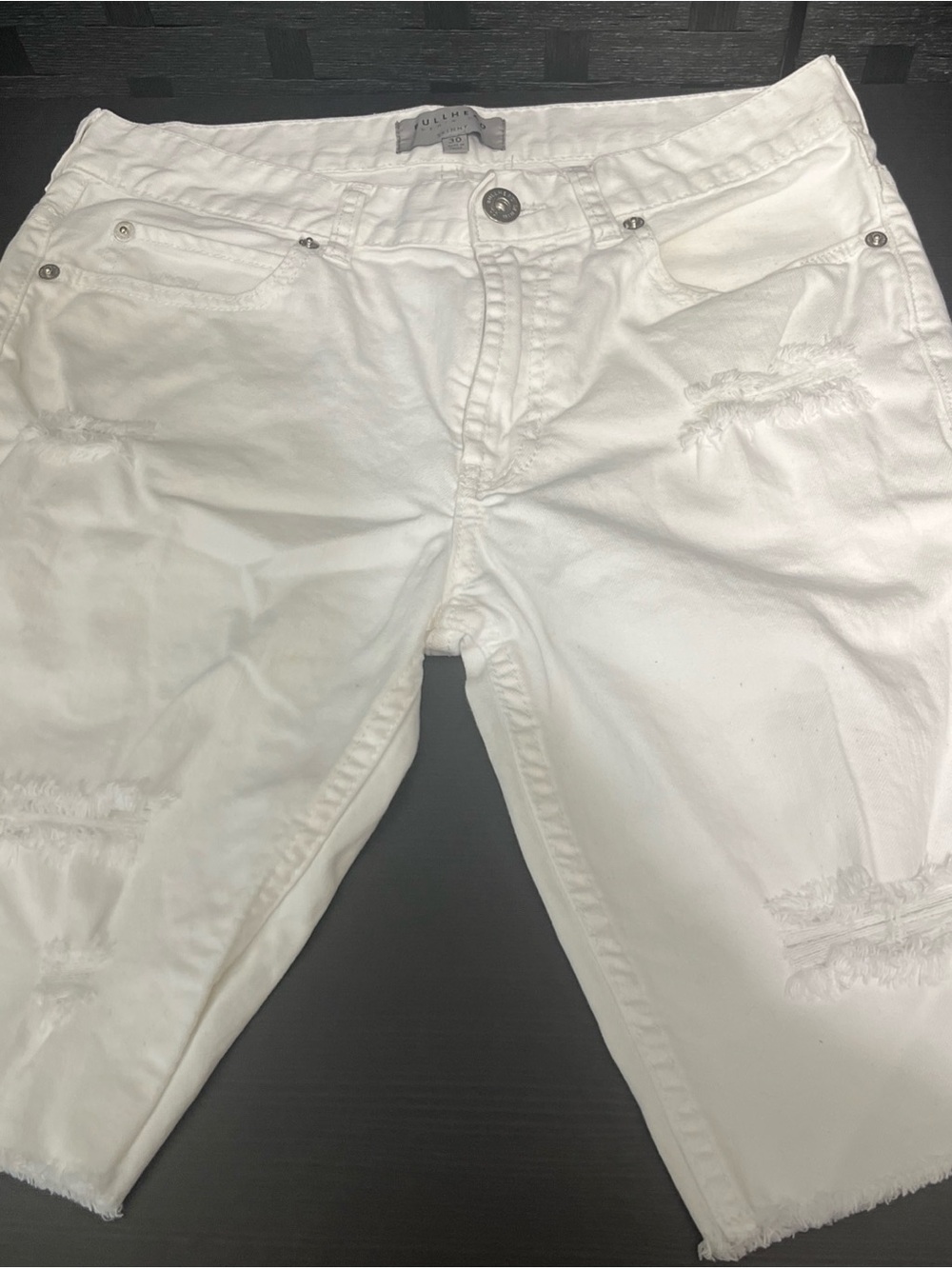 Bullhead Denim Co. Men's Distressed Skinny Shorts Size 30 White.See Pic For Flaw